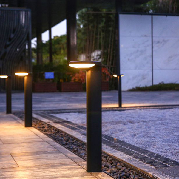 Tasik Cahaya Solar Bollard