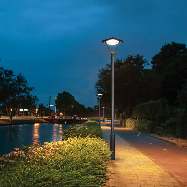 太陽能行人燈窗